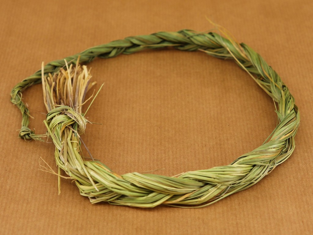 Sweetgrass braid (aka Sweetgrass, Holy Grass, Mary's Grass, Vanilla ...